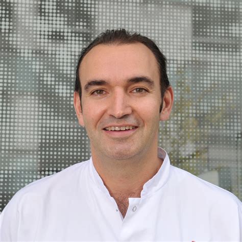 Dubernard Gil