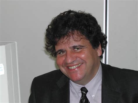 Khalifa Pierre Médecine interne