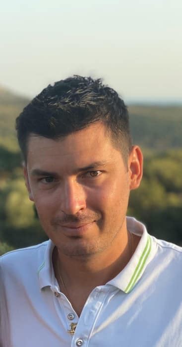 Vella Olivier